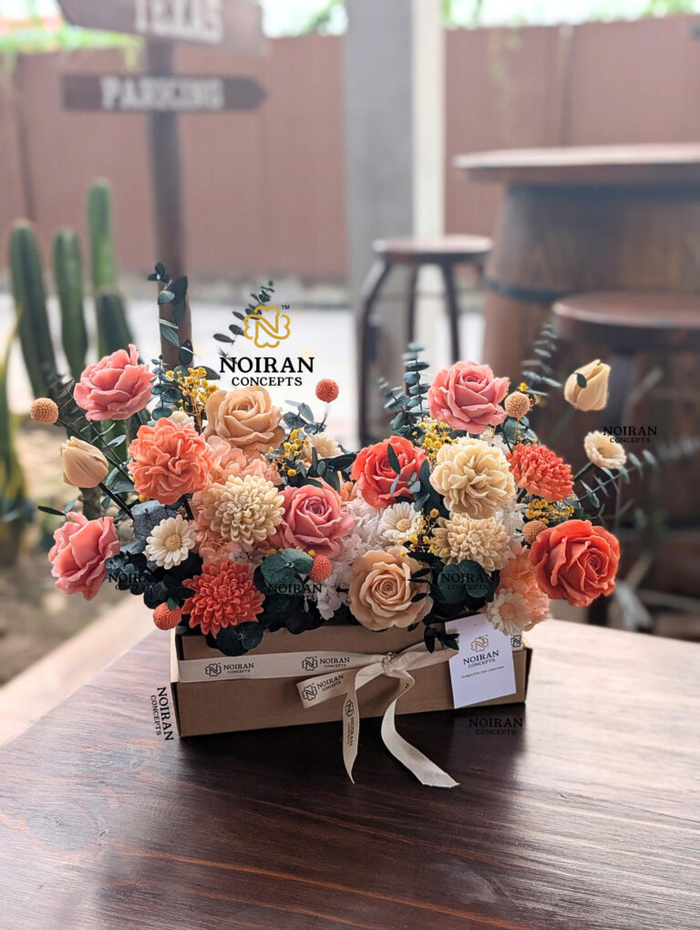 Hộp hoa nến thơm Garden No.1 của Noiran Concepts