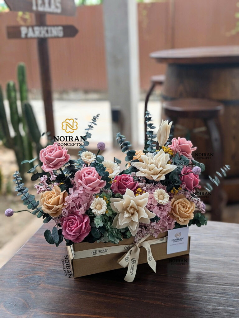 Hộp hoa nến thơm Garden No.1 của Noiran Concepts